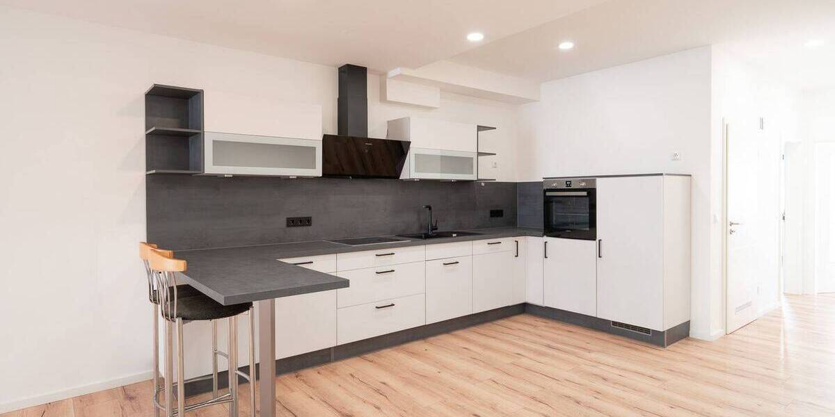 Etagenwohnung Bad Neustadt a. d. Saale Bad Neustadt - 2 Zimmer, 100 m&sup2;, 950&euro; | Angebot:25800370