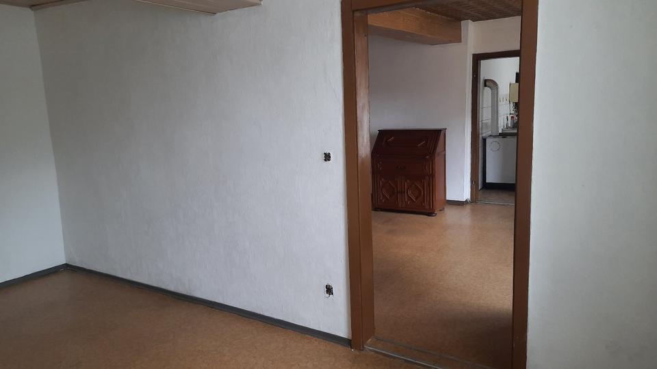 Erdgeschoßwohnung Salzatal - 3 Zimmer, 79 m&sup2;, 300&euro; | Angebot:26689260