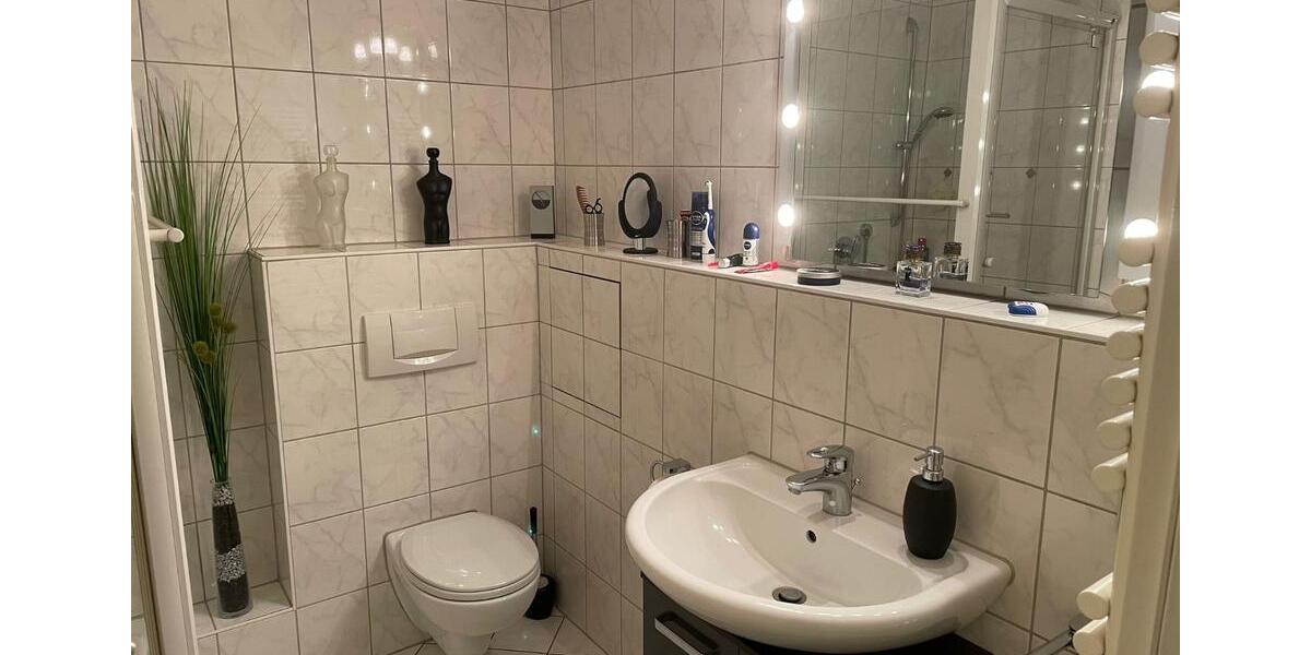 Etagenwohnung Reutlingen - 2 Zimmer, 73 m&sup2;, 980&euro; | Angebot:25237187
