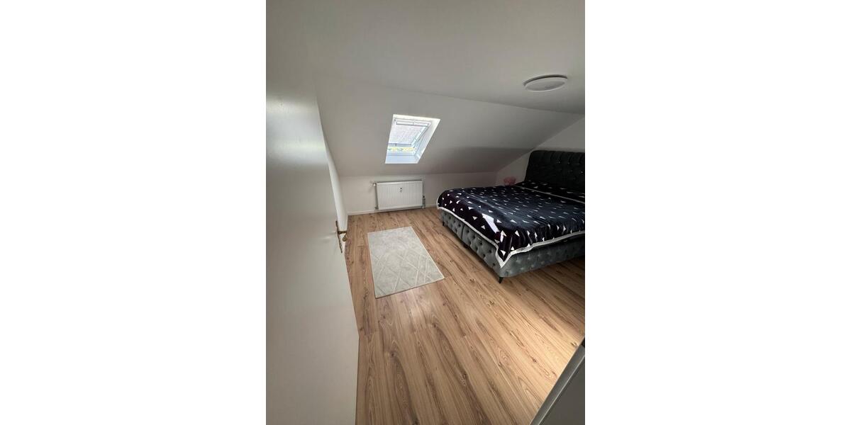 Dachgeschoßwohnung Göttingen Roringen - 3 Zimmer, 80 m&sup2;, 900&euro; | Angebot:26704832