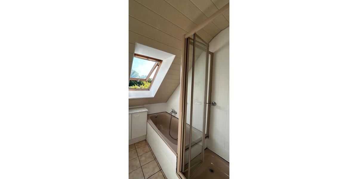 Dachgeschoßwohnung Wolfsburg - 2.5 Zimmer, 50 m&sup2;, 650&euro; | Angebot:25367966