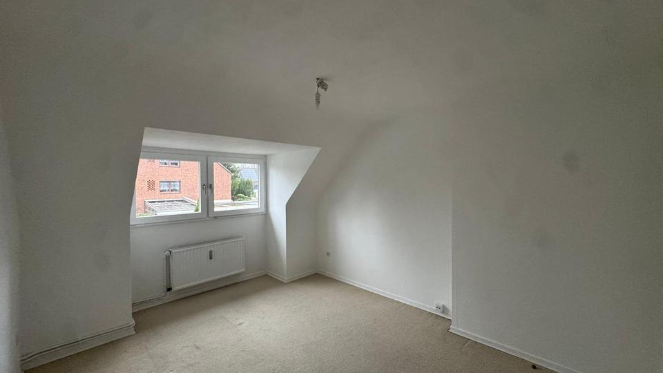 Helle 3-Zimmer-Wohnung in Köln-Weiden 3 zimmer