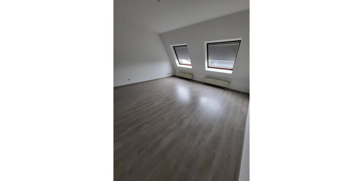 Dachgeschoßwohnung Elsdorf - 2 Zimmer, 56 m&sup2;, 590&euro; | Angebot:24350927