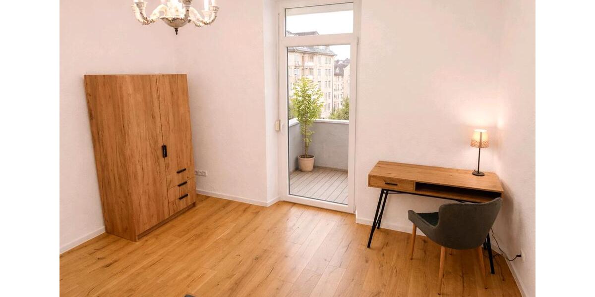 Etagenwohnung Augsburg Innenstadt - 3 Zimmer, 15 m&sup2;, 590&euro; | Angebot:25875095
