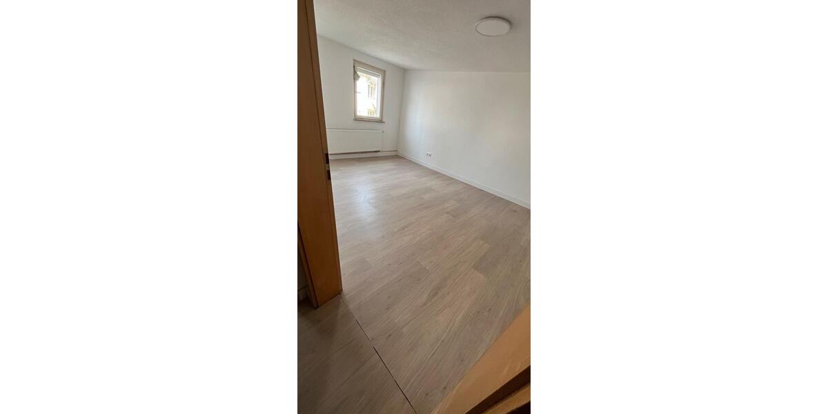 Wohnen auf Zeit Leinfelden-Echterdingen Echterdingen - 24 Zimmer, 105 m&sup2;, 580&euro; | Angebot:25302090