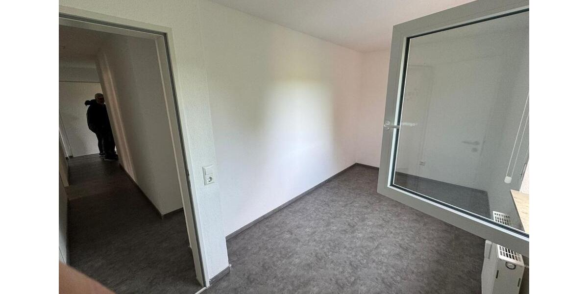 Etagenwohnung Salem - 4 Zimmer, 83 m&sup2;, 1.200&euro; | Angebot:26616088