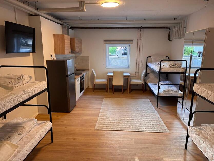 Zimmer von 2 bis 8 Betten