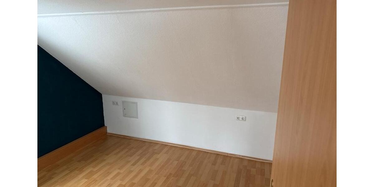 Dachgeschoßwohnung Esens - 3 Zimmer, 55 m&sup2;, 750&euro; | Angebot:24640435