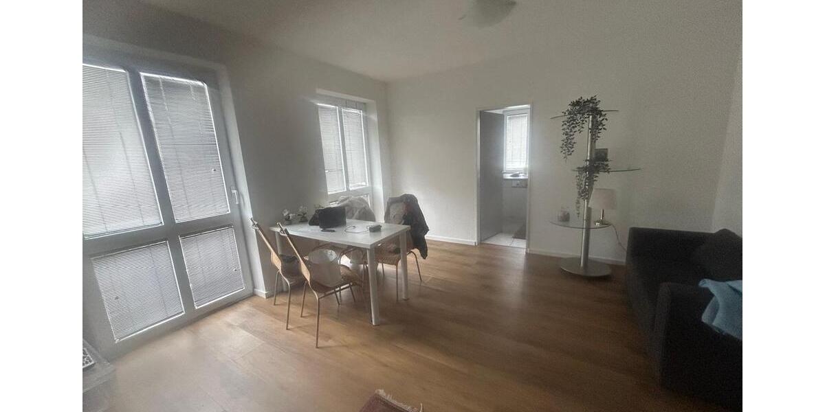 Etagenwohnung Hamburg Harburg - 5 Zimmer, 160 m&sup2;, 2.720&euro; | Angebot:26008754