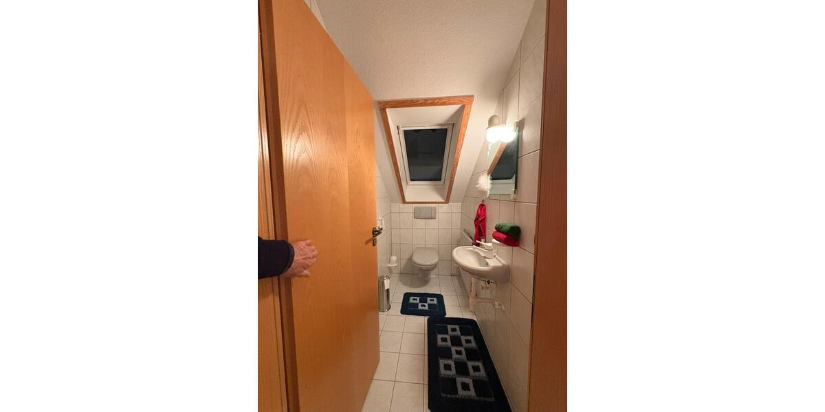 Dachgeschoßwohnung Eckersdorf - 2 Zimmer, 70 m&sup2;, 1.000&euro; | Angebot:24705396