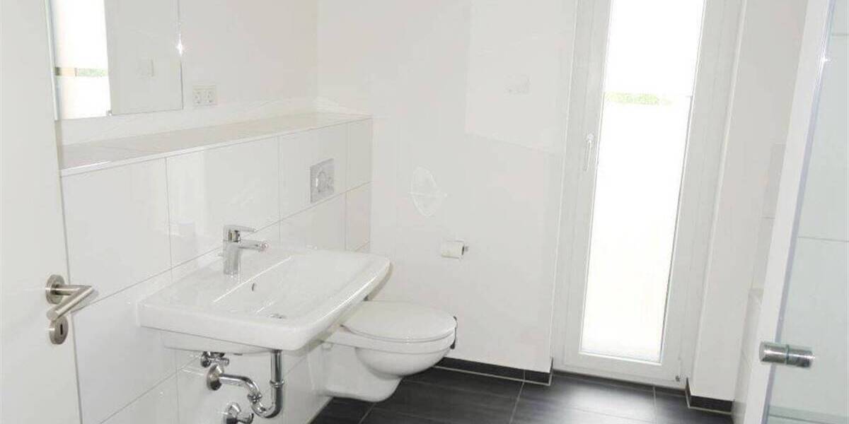 Etagenwohnung Mönchengladbach Stadtmitte - 2 Zimmer, 78 m&sup2;, 1.047&euro; | Angebot:26379801