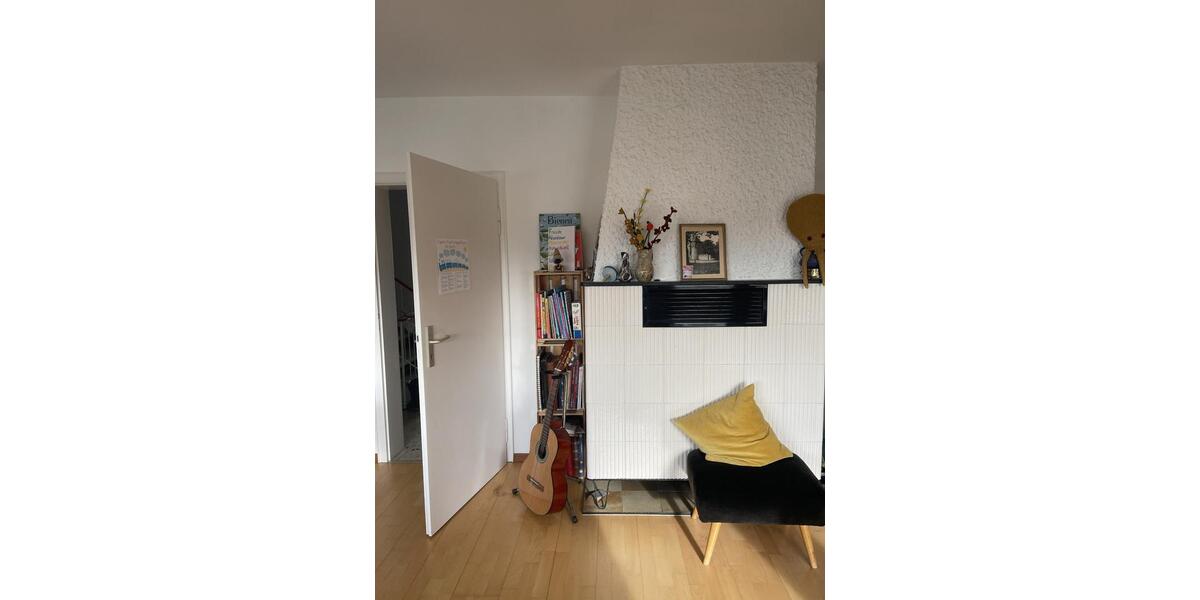 Reihenhaus Esslingen am Neckar Hegensberg - 4.5 Zimmer, 130 m&sup2;, 1.580&euro; | Angebot:26051479