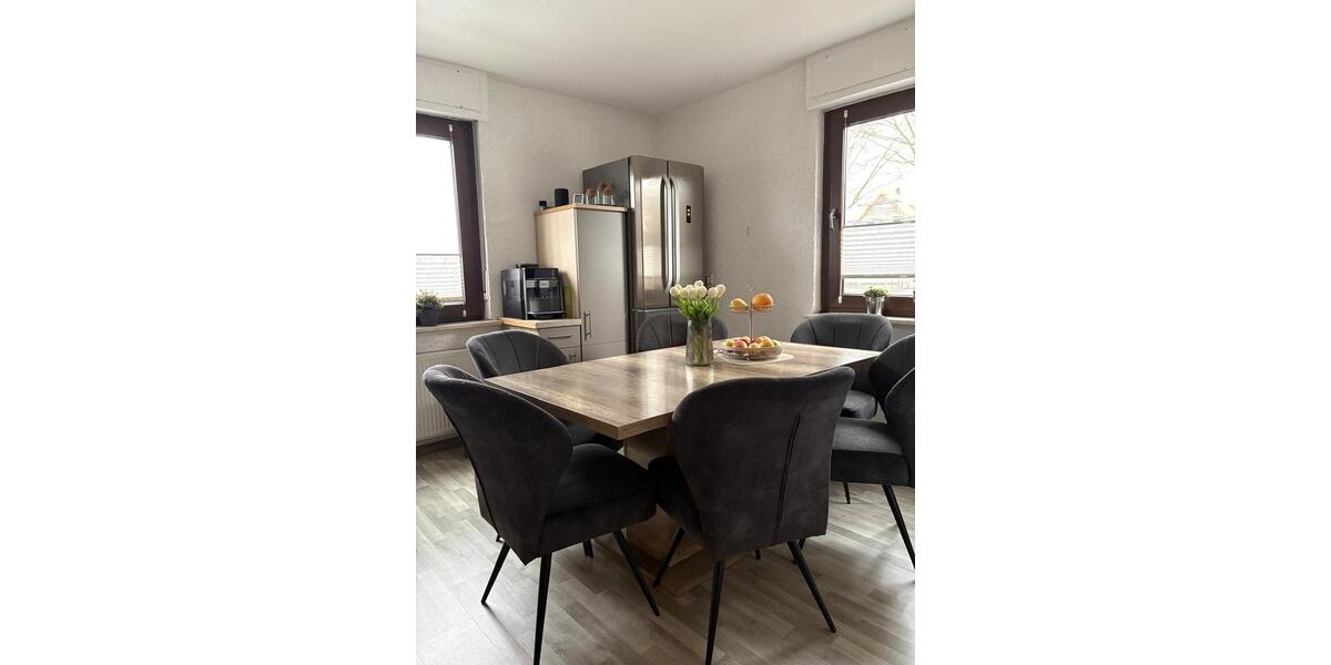 Einfamilienhaus Aßlar - 6 Zimmer, 110 m&sup2;, 950&euro; | Angebot:25981395