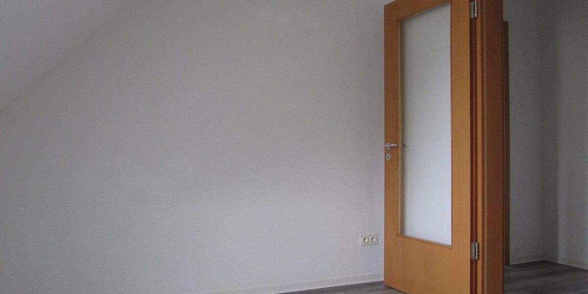 Etagenwohnung Muldenhammer Tannenbergsthal - 2 Zimmer, 64 m&sup2;, 350&euro; | Angebot:25799461