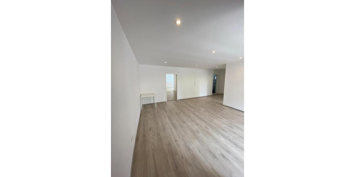 Erdgeschoßwohnung Sankt Ingbert - 2 Zimmer, 80 m&sup2;, 650&euro; | Angebot:26351501