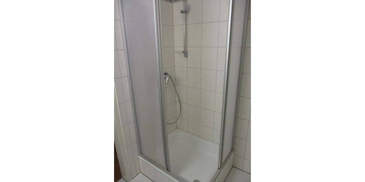 2,5 ZKB mit Dusche, Balkon, 1.OG, Deutschherrnstr. 47, 66117 Saarbrücken 3 zimmer