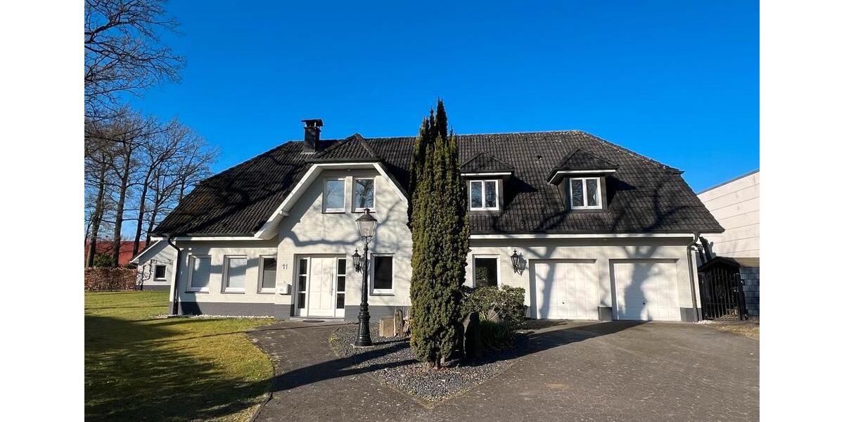 Villa Gronau (Westfahlen) - 10 Zimmer, 300 m&sup2;, 2.500&euro; | Angebot:26510920