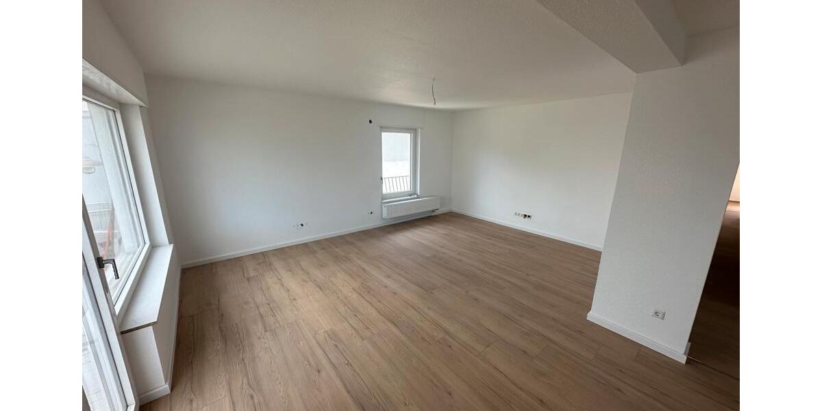 Etagenwohnung Bürstadt - 4.5 Zimmer, 121 m&sup2;, 1.690&euro; | Angebot:26625709