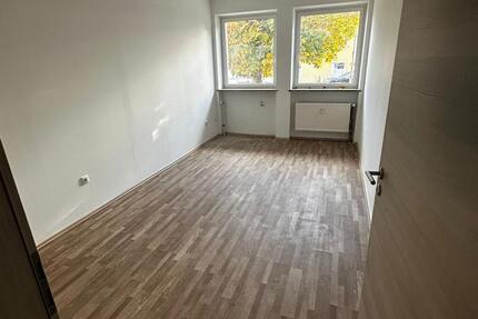 Wohnung Sünching - 2 Zimmer, 65 m&sup2;, 733&euro; | Angebot:25236551