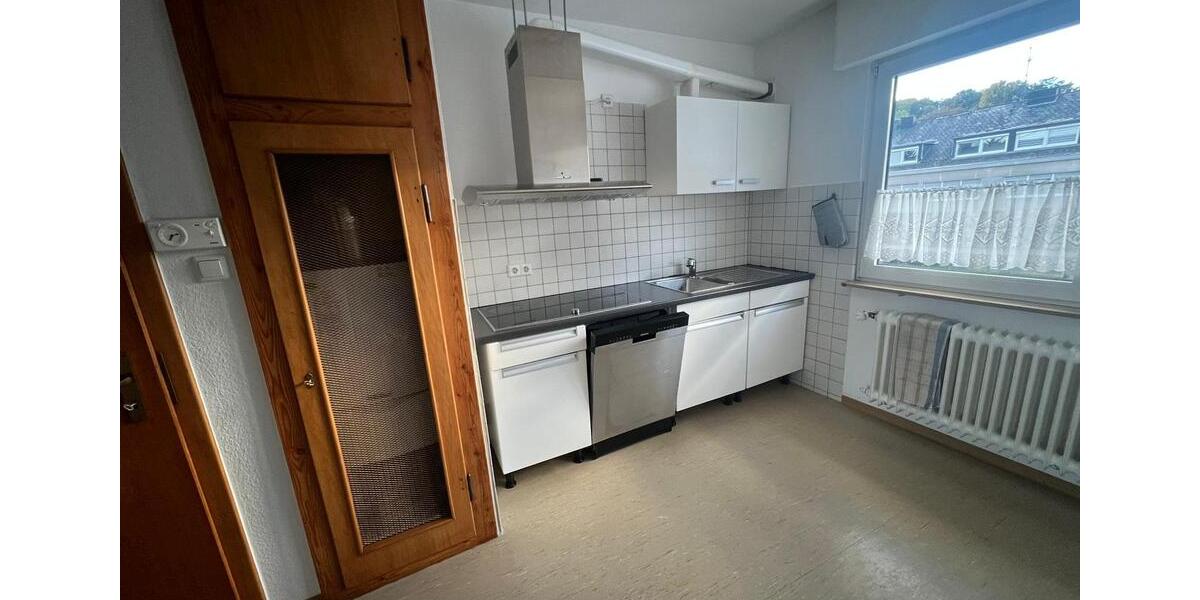 Großes, helles 23 m² Zimmer mit Balkon in 3er-WG (Neugründung) 1 zimmer