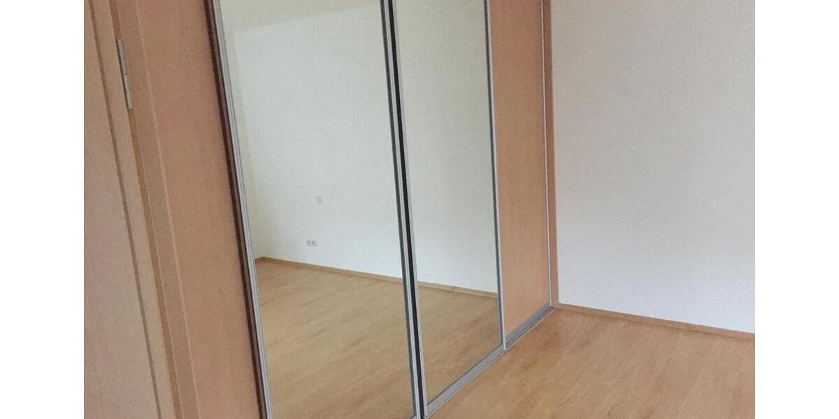 Hochparterre Kassel Bettenhausen - 4 Zimmer, 105 m&sup2;, 1.000&euro; | Angebot:24841844