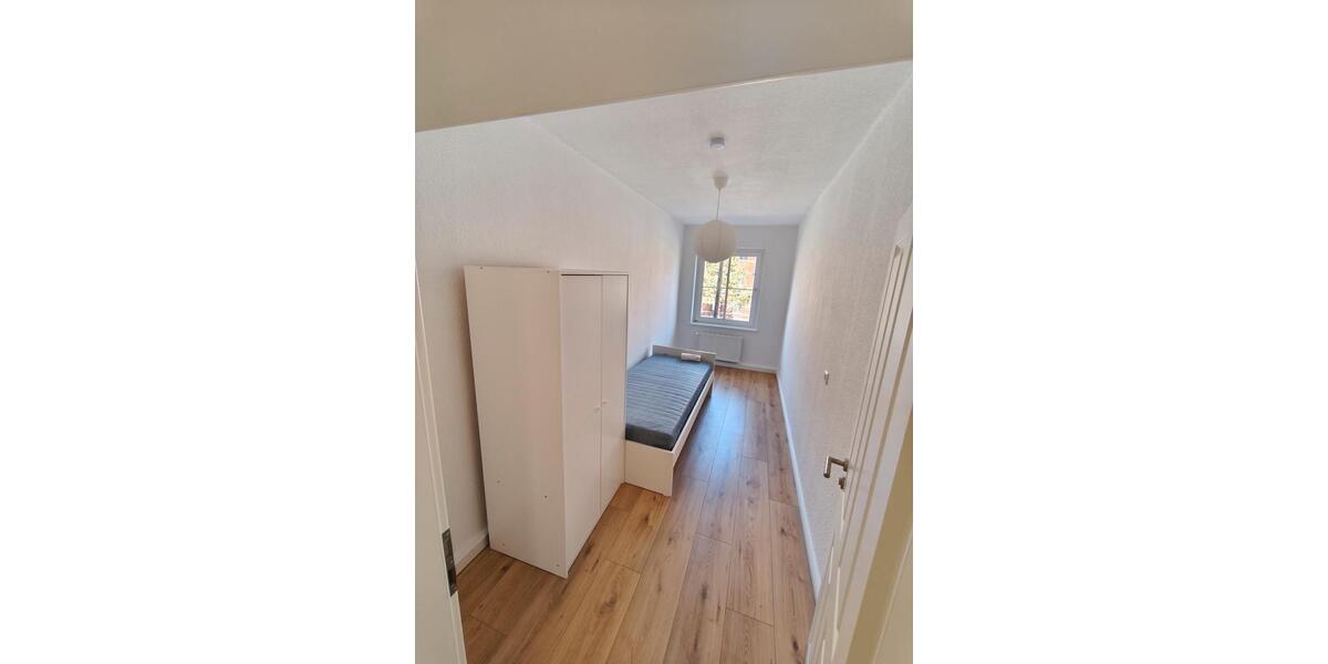 Etagenwohnung Sangerhausen - 1 Zimmer, 61 m&sup2;, 400&euro; | Angebot:26192463