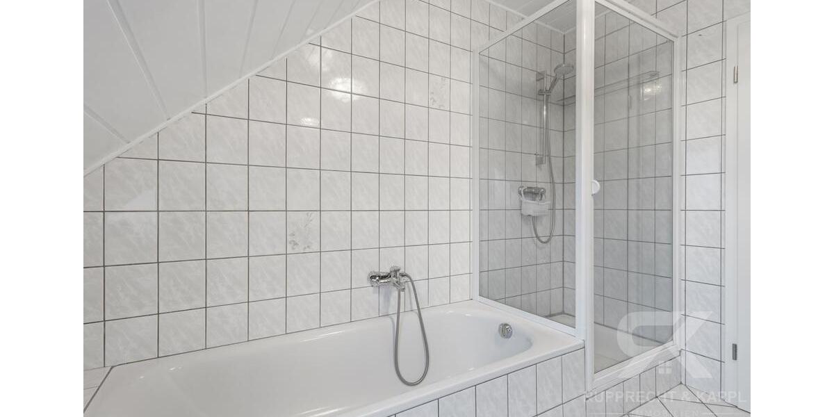 Dachgeschoßwohnung Kohlberg - 4.5 Zimmer, 130 m&sup2;, 1.000&euro; | Angebot:26492940
