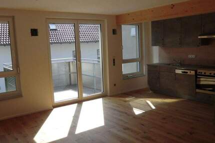 sonnige Wohnung mit großem Balkon Terrasse 2 zimmer