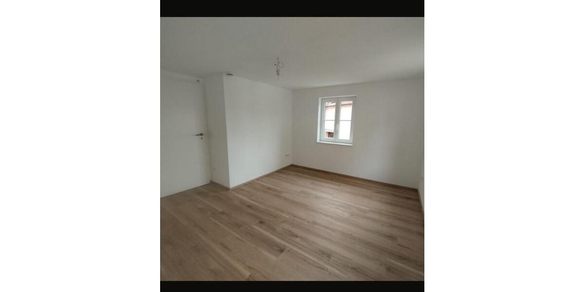 Etagenwohnung Nördlingen - 3 Zimmer, 85 m&sup2;, 1.050&euro; | Angebot:26022256