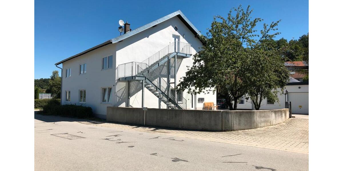 Etagenwohnung Mamming - 5 Zimmer, 146 m&sup2;, 1.060&euro; | Angebot:24962186