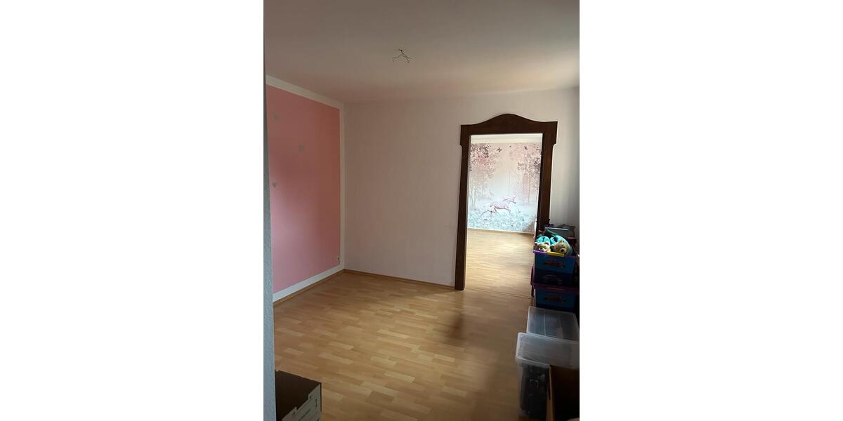 Etagenwohnung Bad Liebenwerda - 4 Zimmer, 106 m&sup2;, 750&euro; | Angebot:25544693