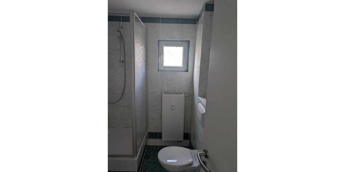 Etagenwohnung Meerane - 1 Zimmer, 23 m&sup2;, 210&euro; | Angebot:17743011