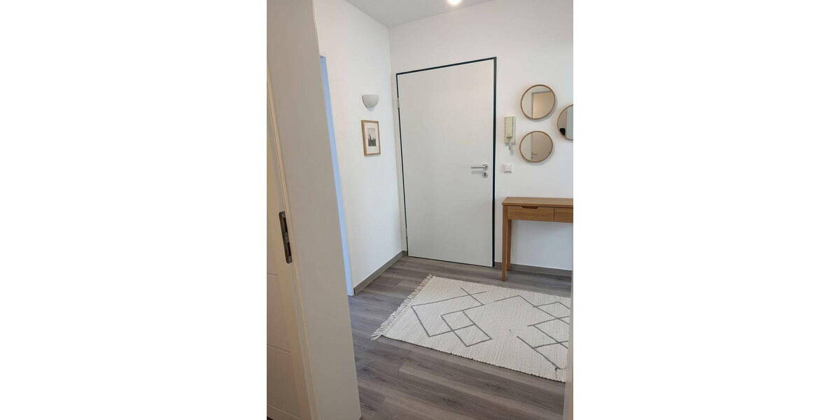 Etagenwohnung Düsseldorf Oberkassel - 2 Zimmer, 72 m&sup2;, 1.051&euro; | Angebot:26329682