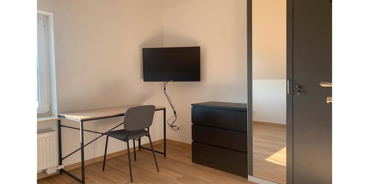 Wohnen auf Zeit Hebertshausen - 7 Zimmer, 220 m&sup2;, 17&euro; | Angebot:26531776