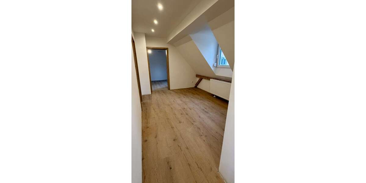 Etagenwohnung Nürnberg Erlenstegen - 4 Zimmer, 89 m&sup2;, 1.250&euro; | Angebot:24844102