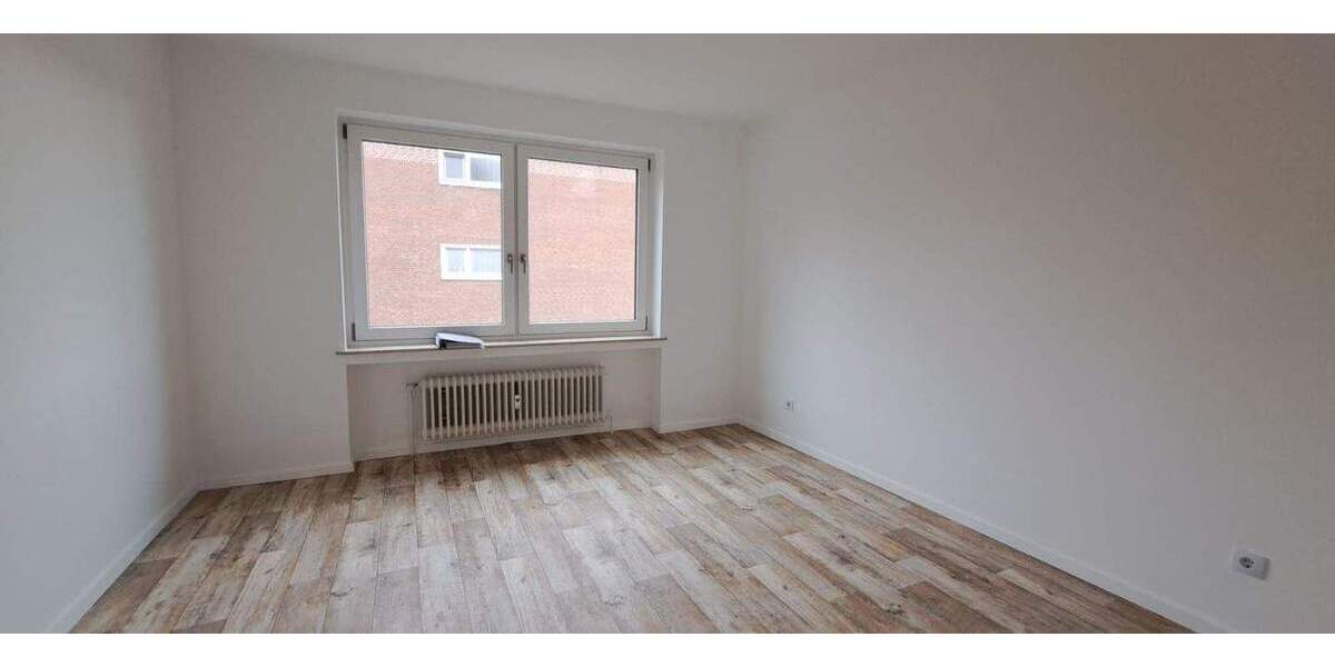 Top-Lage: renovierte 2-Zimmer-Wohnung mit Balkon u. Garage im Stadtbereich 2 zimmer