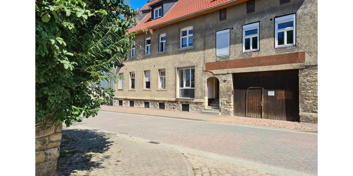 Etagenwohnung Gröningen - 3 Zimmer, 72 m&sup2;, 430&euro; | Angebot:25477562