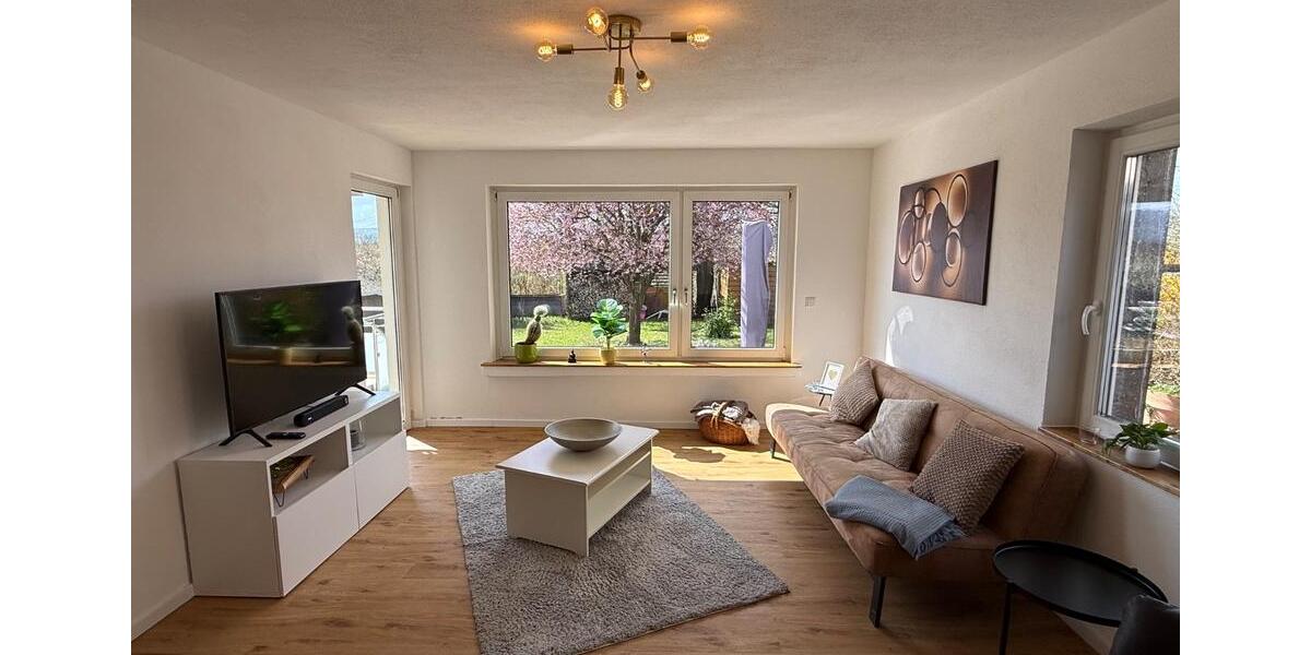 Erdgeschoßwohnung Weinstadt - 4 Zimmer, 85 m&sup2;, 2.000&euro; | Angebot:25944587