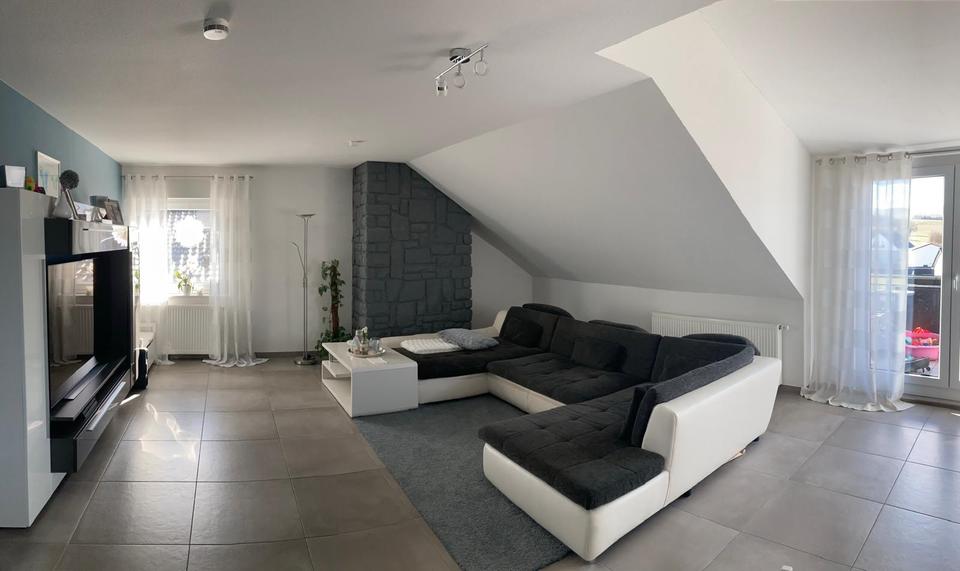 Dachgeschoßwohnung Fulda Kohlhaus - 4 Zimmer, 145 m&sup2;, 1.200&euro; | Angebot:25997863