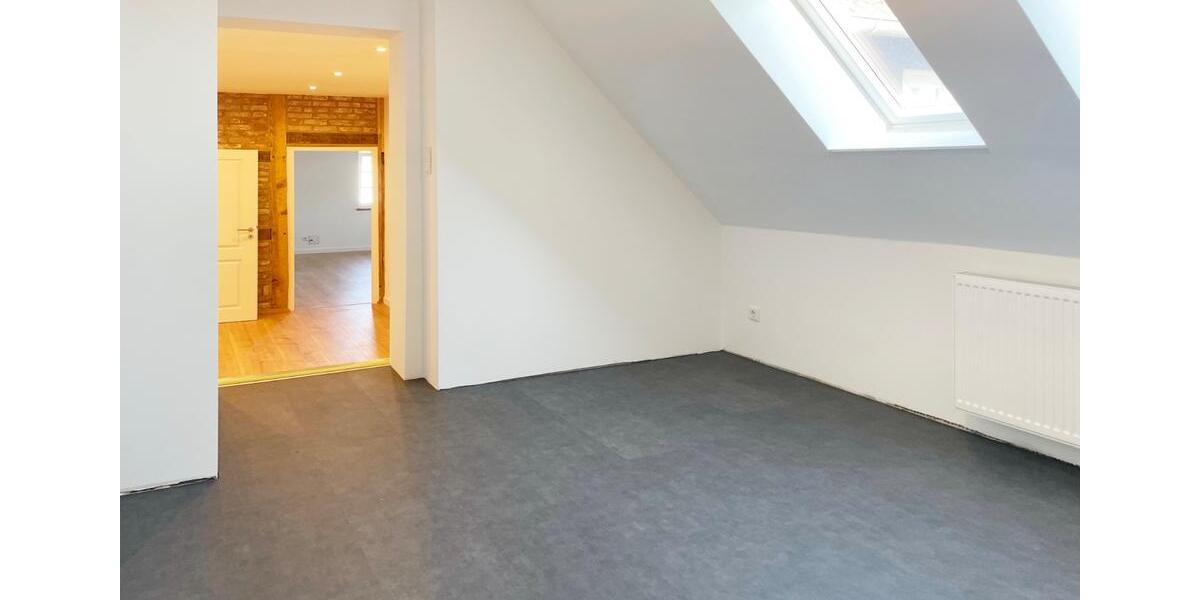 Etagenwohnung Burgwedel - 4 Zimmer, 118 m&sup2;, 1.321&euro; | Angebot:24314040