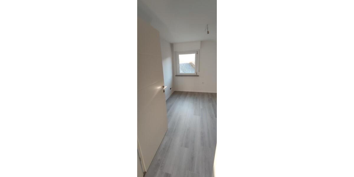 Etagenwohnung Kirchberg (Hunsrück) - 4 Zimmer, 102 m&sup2;, 880&euro; | Angebot:25056569