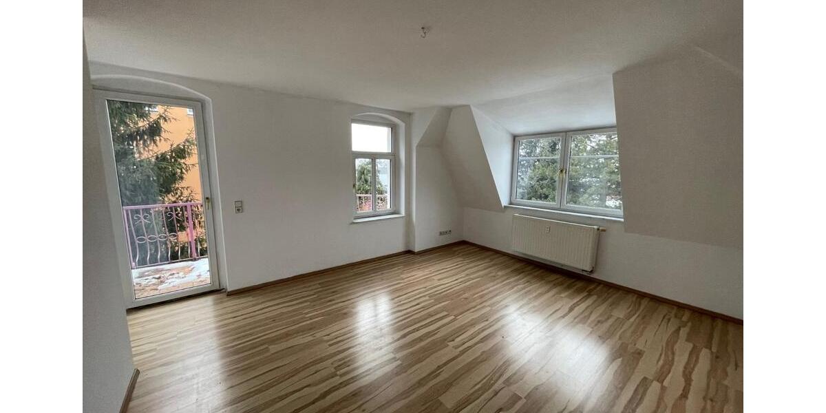 Dachgeschoßwohnung Limbach-Oberfrohna Oberfrohna - 2 Zimmer, 66 m&sup2;, 470&euro; | Angebot:24691492