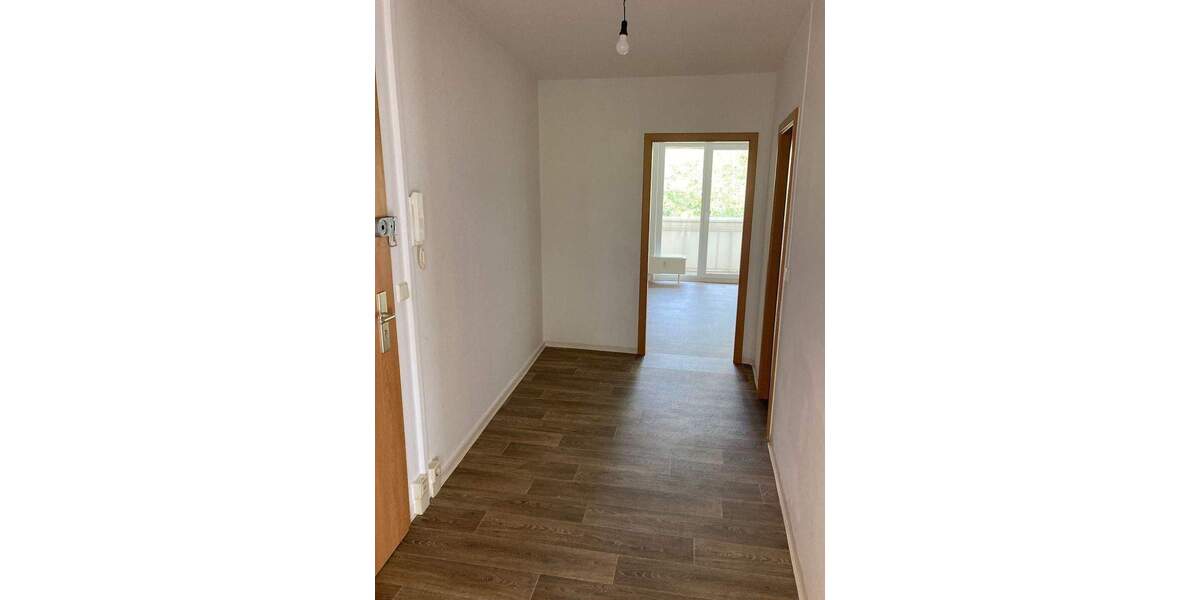 Etagenwohnung Gera Lusan - 2 Zimmer, 50 m&sup2;, 295&euro; | Angebot:25051302