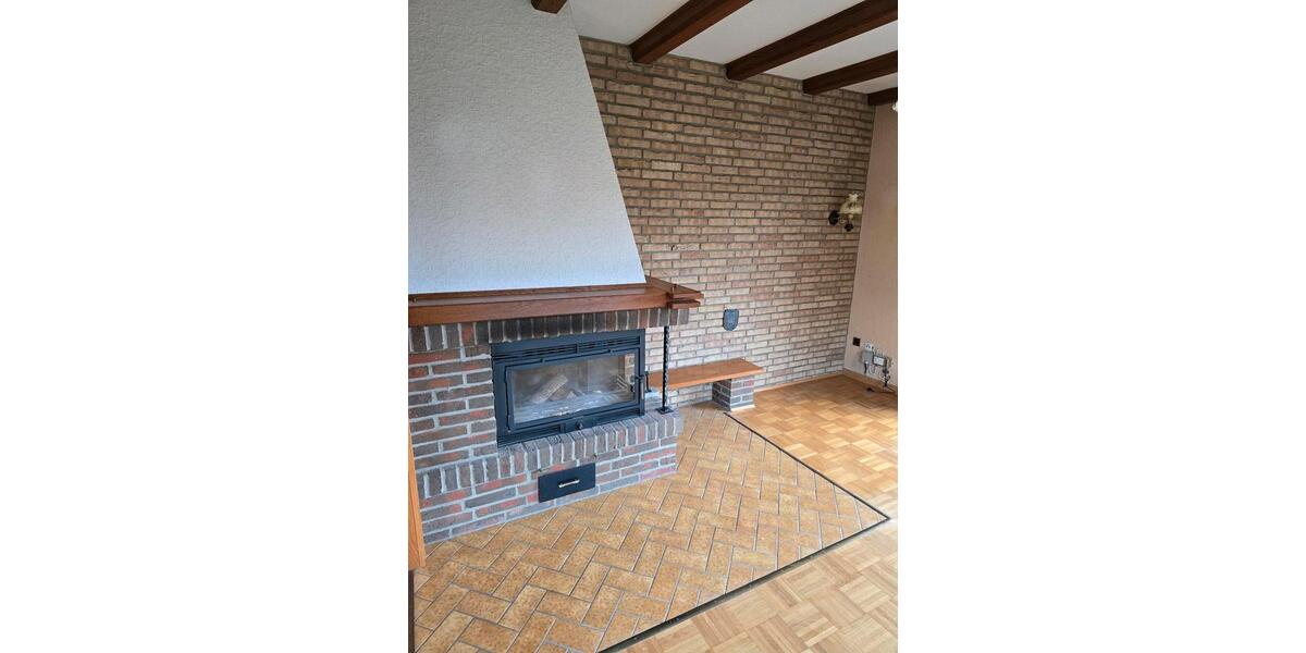 Erdgeschoßwohnung Wesselburen - 4 Zimmer, 111 m&sup2;, 1.370&euro; | Angebot:25963496