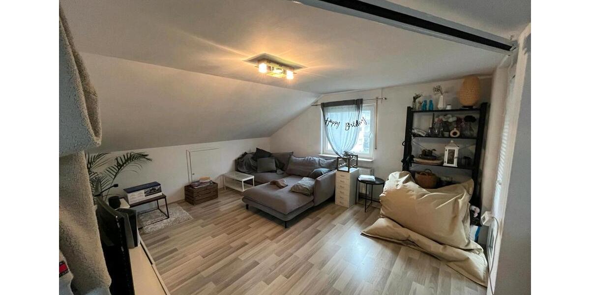 Dachgeschoss Wohnung 2 zimmer