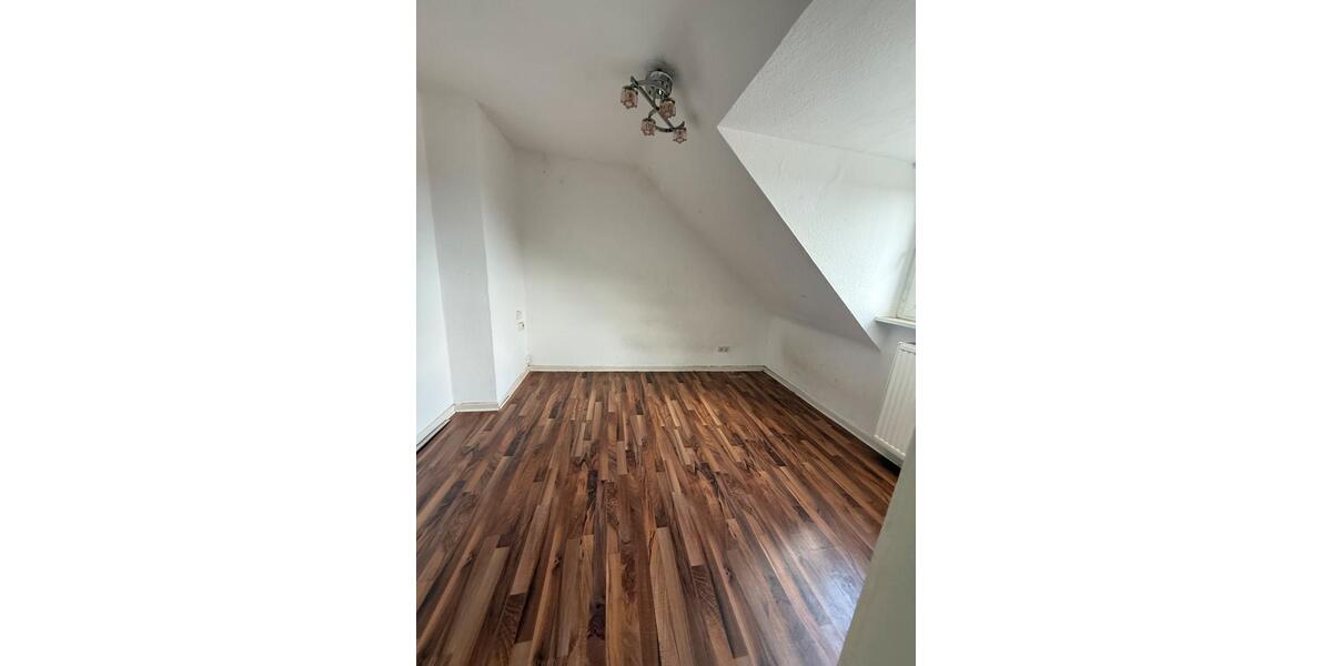 Dachgeschoßwohnung Duisburg Beeck - 2 Zimmer, 39 m&sup2;, 580&euro; | Angebot:26538295