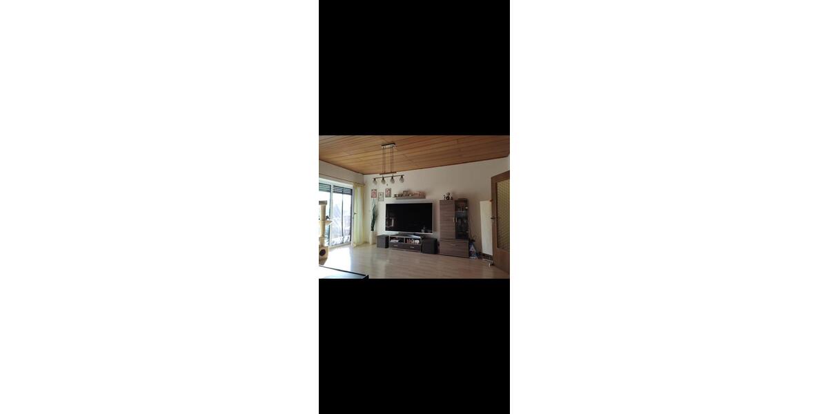 Etagenwohnung Hengersberg - 4 Zimmer, 125 m&sup2;, 1.050&euro; | Angebot:25417754