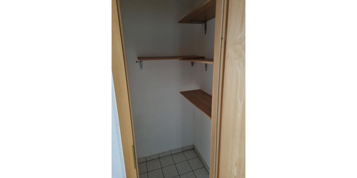 Dachgeschoßwohnung Burg - 2 Zimmer, 55 m&sup2;, 275&euro; | Angebot:24793609