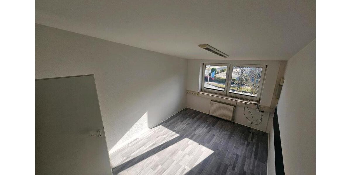 Gewerbeobjekt Emden Rysumer Landstraße - 1.200&euro; | Angebot:25659607