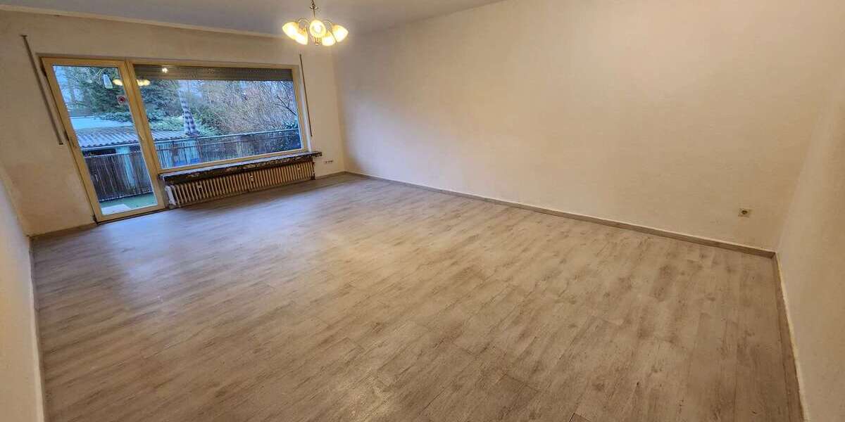 Etagenwohnung Kassel Wolfsanger-Hasenhecke - 2 Zimmer, 79 m&sup2;, 545&euro; | Angebot:25380870